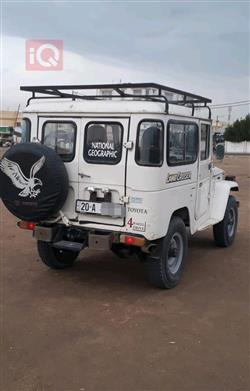 تۆیۆتا لاند کروزەر